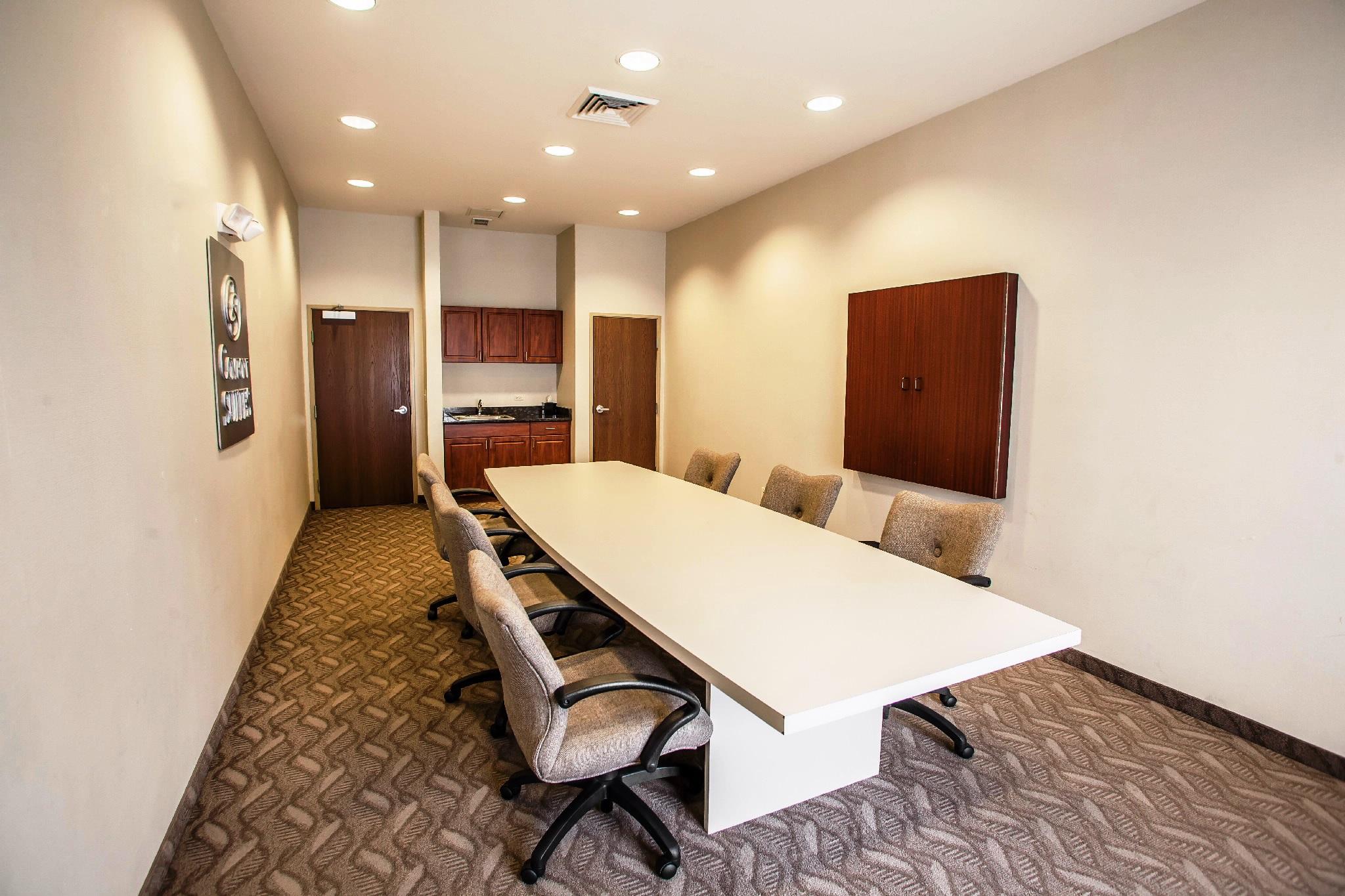 Hotel Comfort Near Libertyville North