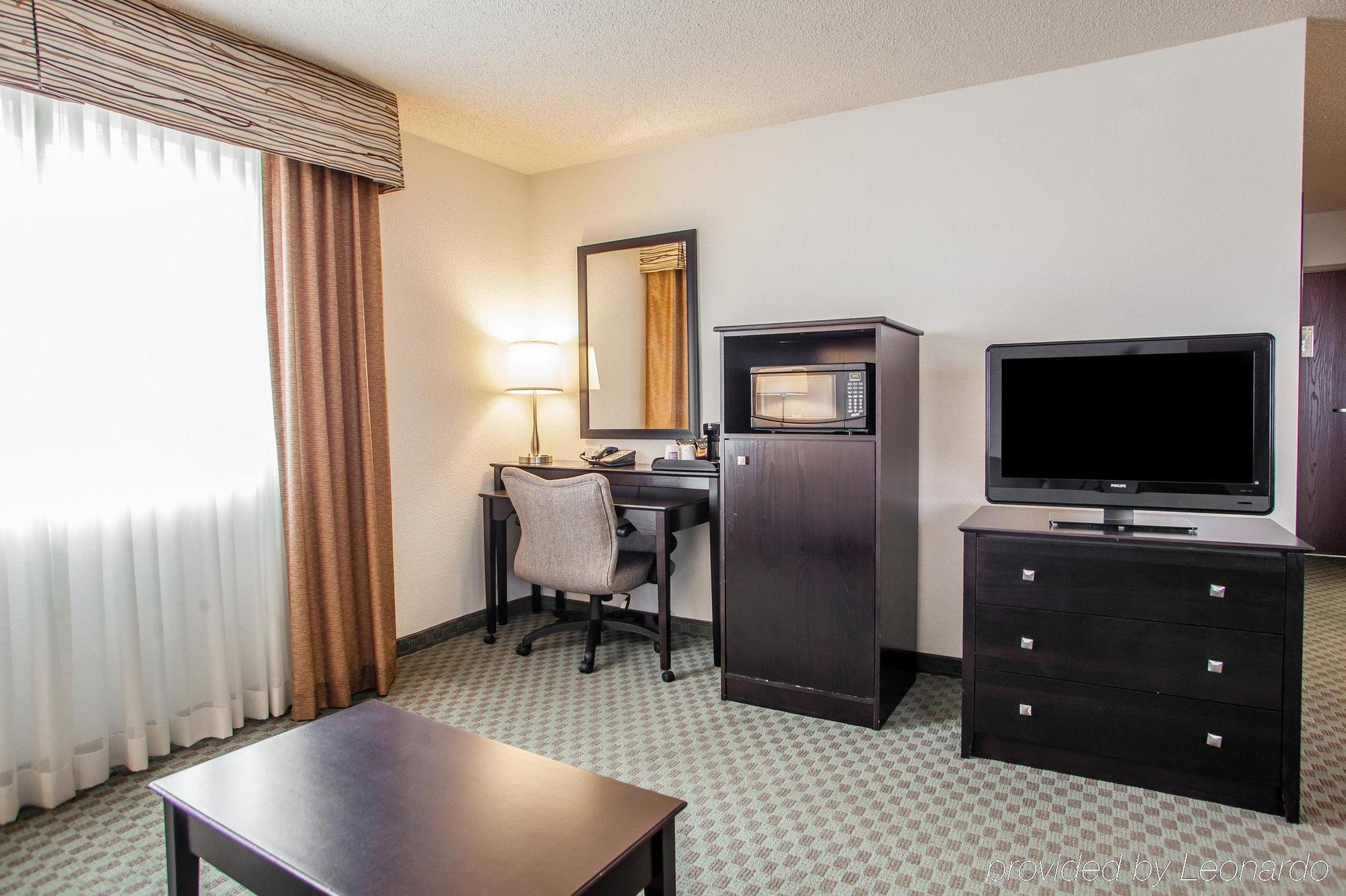 Hotel Comfort Near Libertyville North Grayslake
